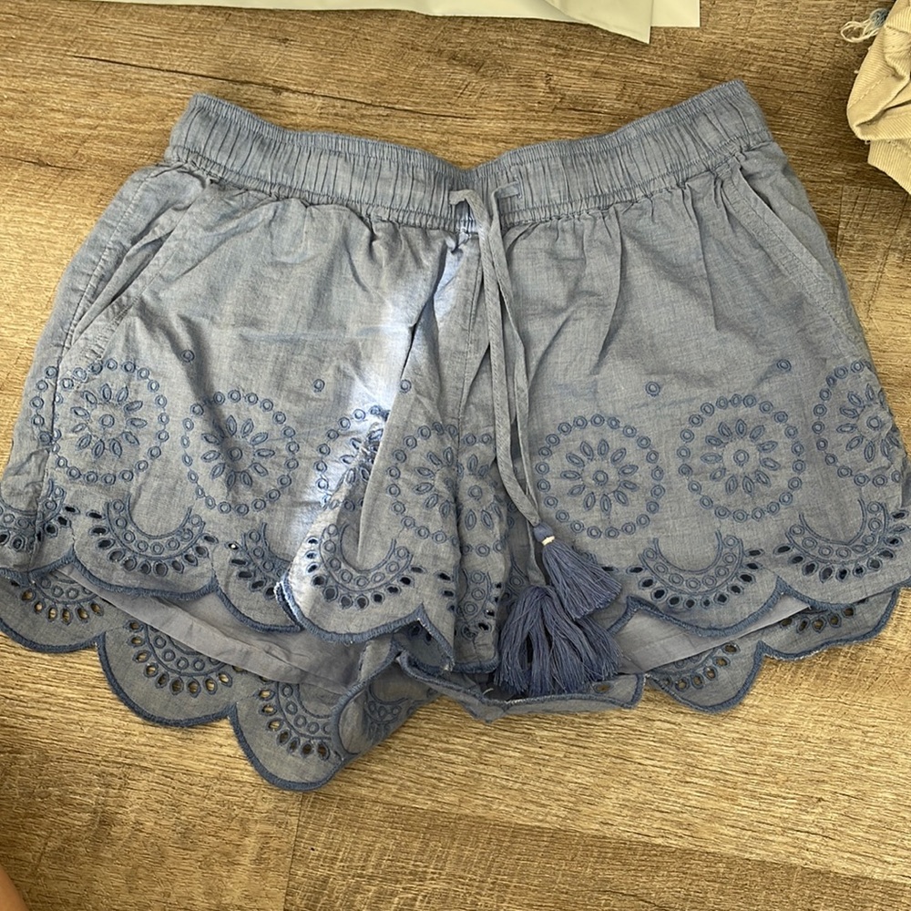 Vineyard vines shorts